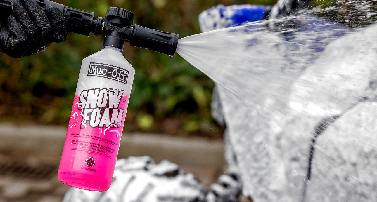 Snow Foam vs. Motorcycle Cleaner: What’s the Difference?