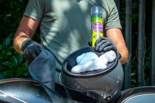 FOAM FRESH: NO MORE SUMMER STINK.