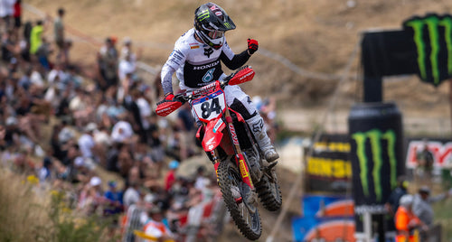HERLINGS TAKES THE MXGP RED PLATE