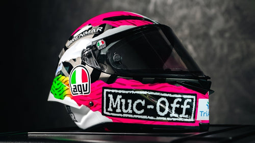 A Closer Look At James Hillier's Sick IOM TT Lid!