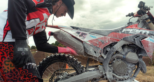 Clean Smarter! Why Scrubber Gloves Are the Ultimate Hands-On Cleaning Tool