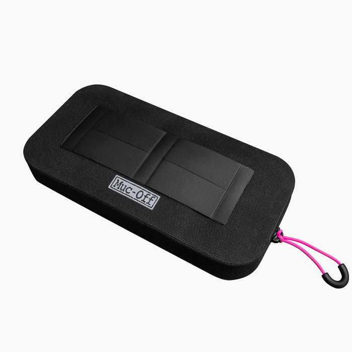 Case Off Shop Waterproof Essentials Case - Black | Accessories | Muc-Off UK