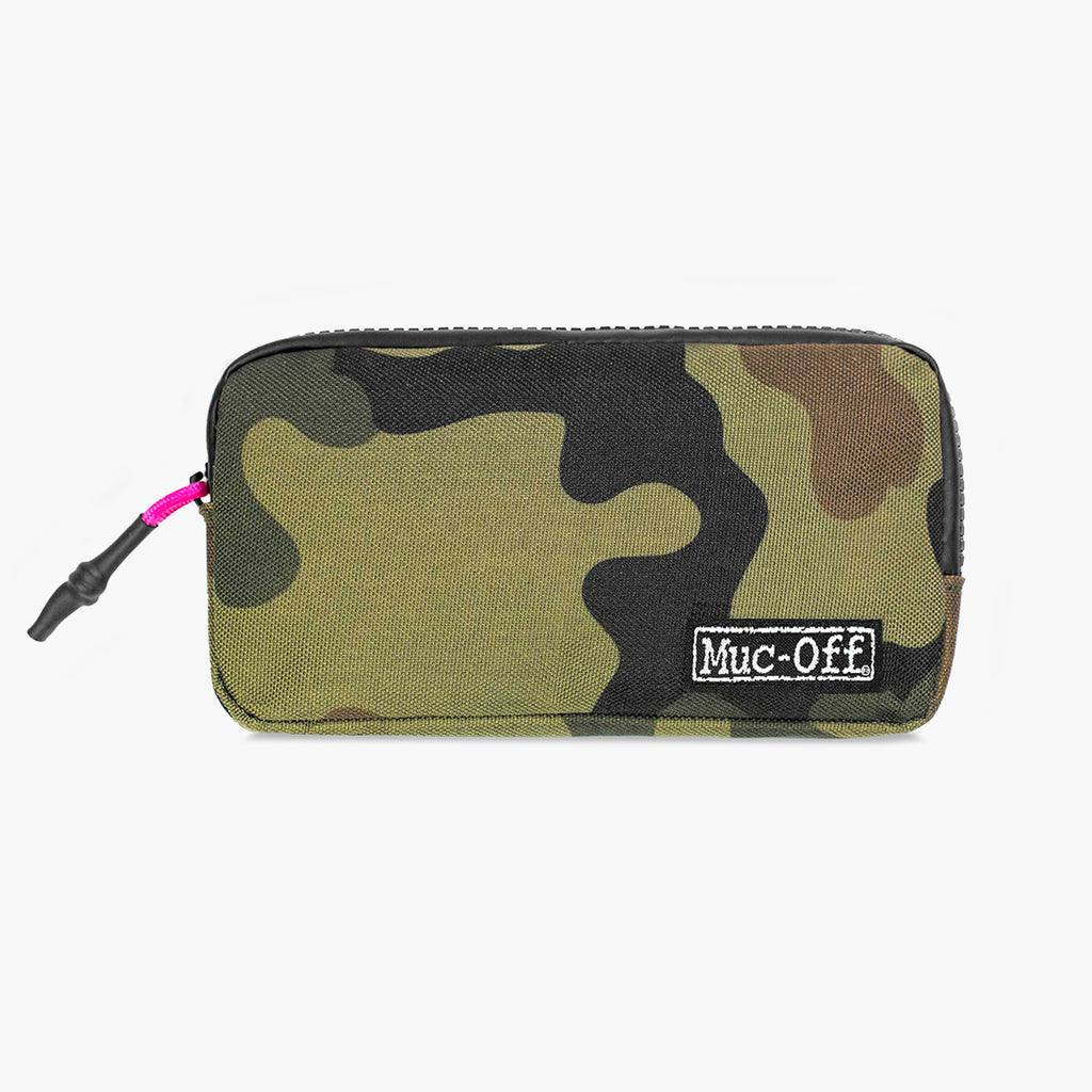 Essentials Case Camo